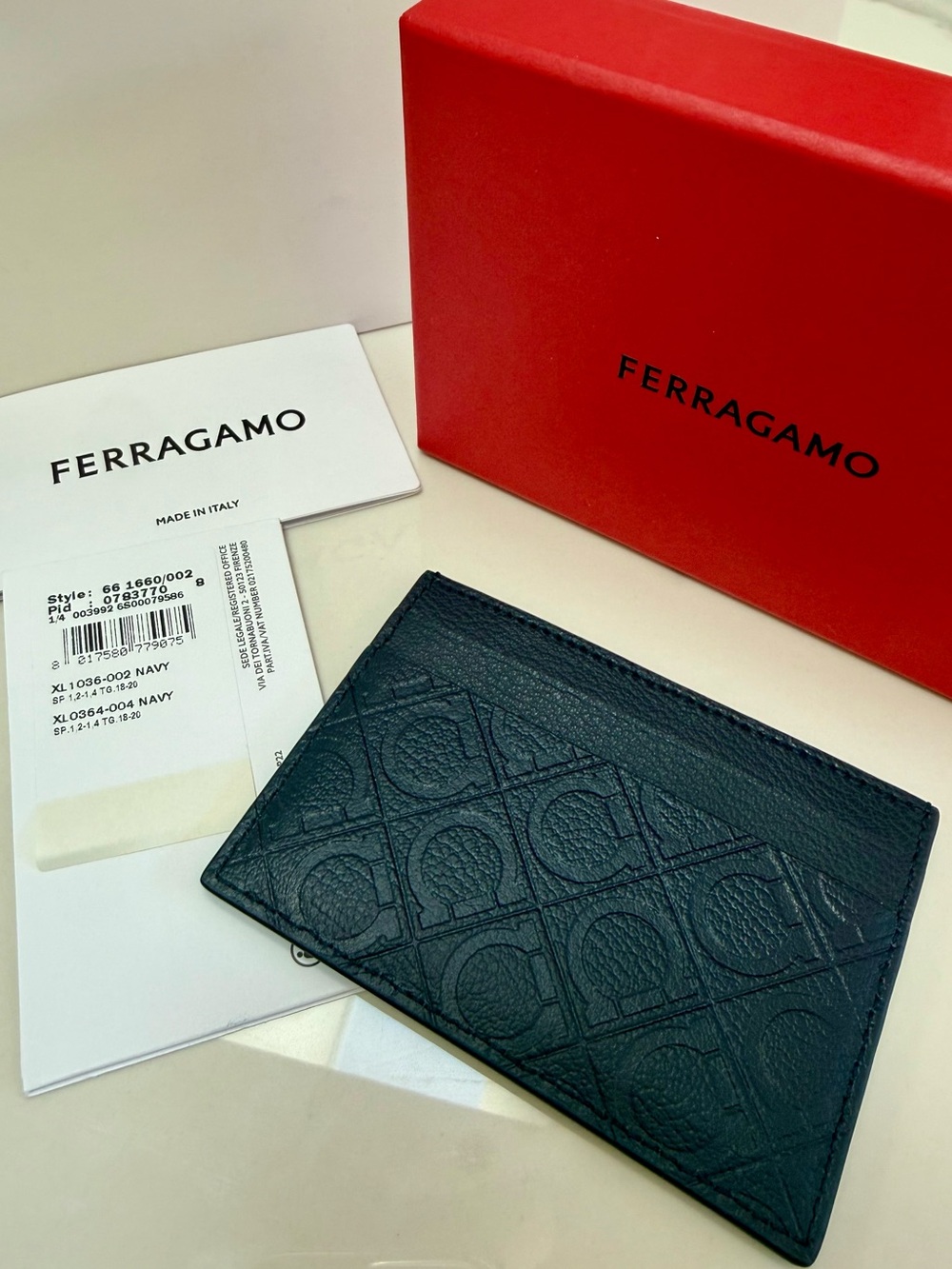 NWT - Salvatore Ferragamo Card Holder - Picture 2 of 6